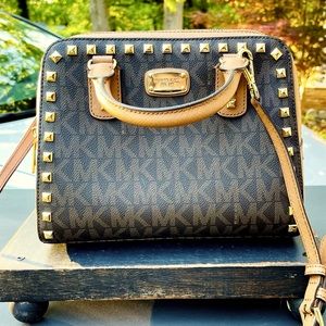 Michael KORS Small Studded Sandrine Crossbody